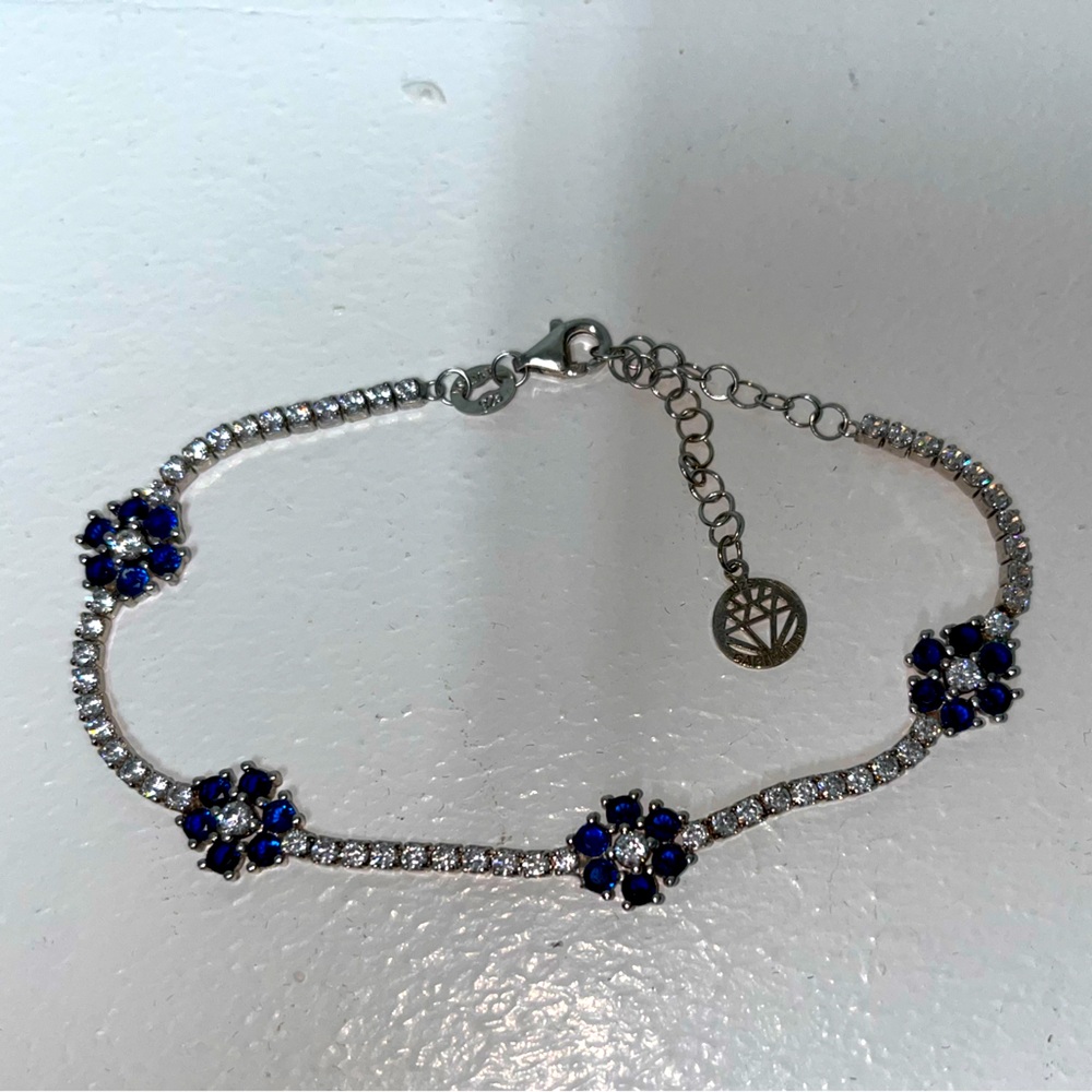 Rhinestone bracelet with Blue Flowers